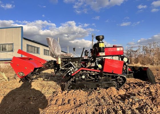Çok fonksiyonel Mikro Çiftçi 25HP Döner Tiller Traktör Kompakt Traktör Trencher